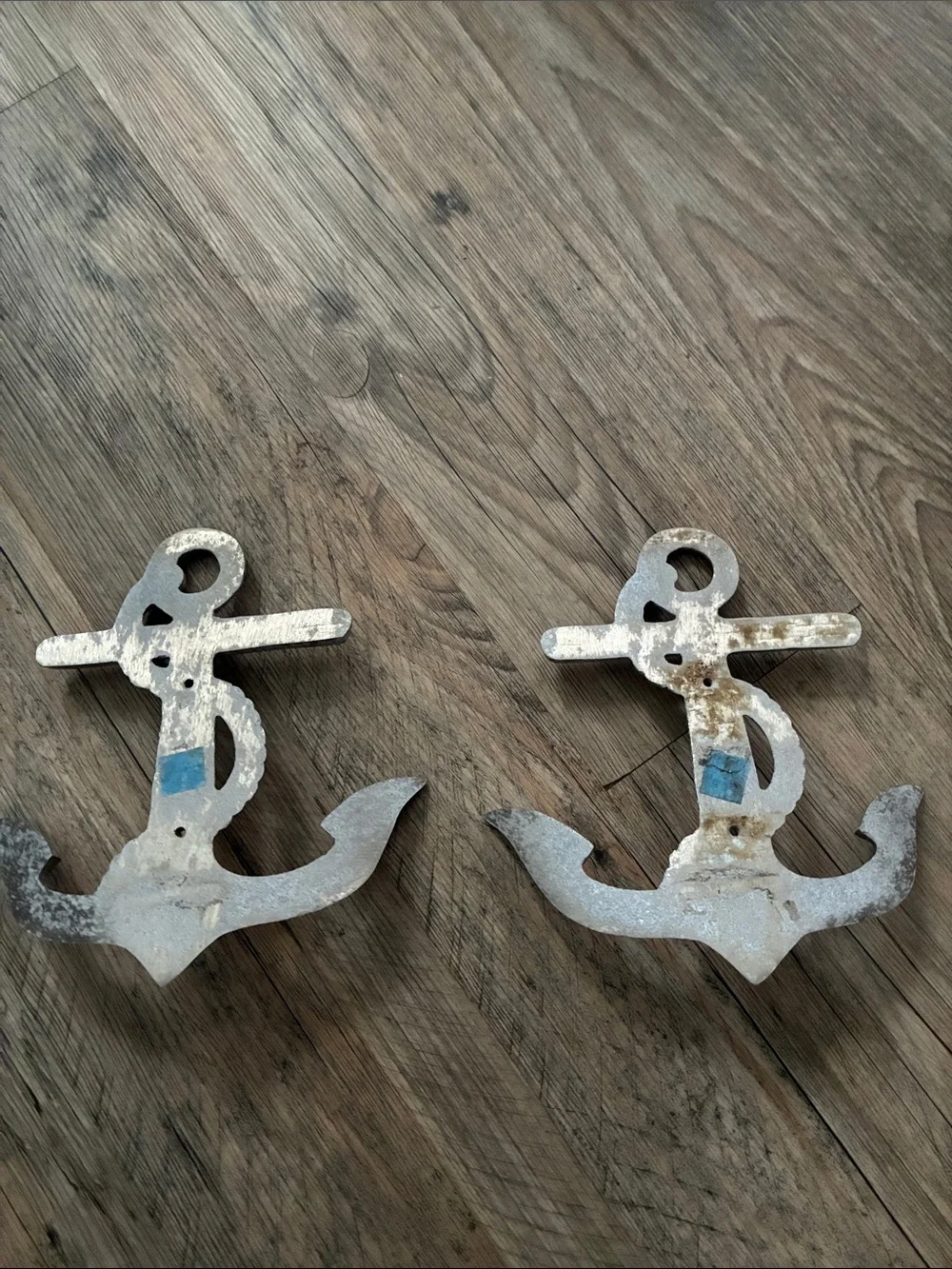 Decorative Anchor Wall Hooks in Distressed Silver